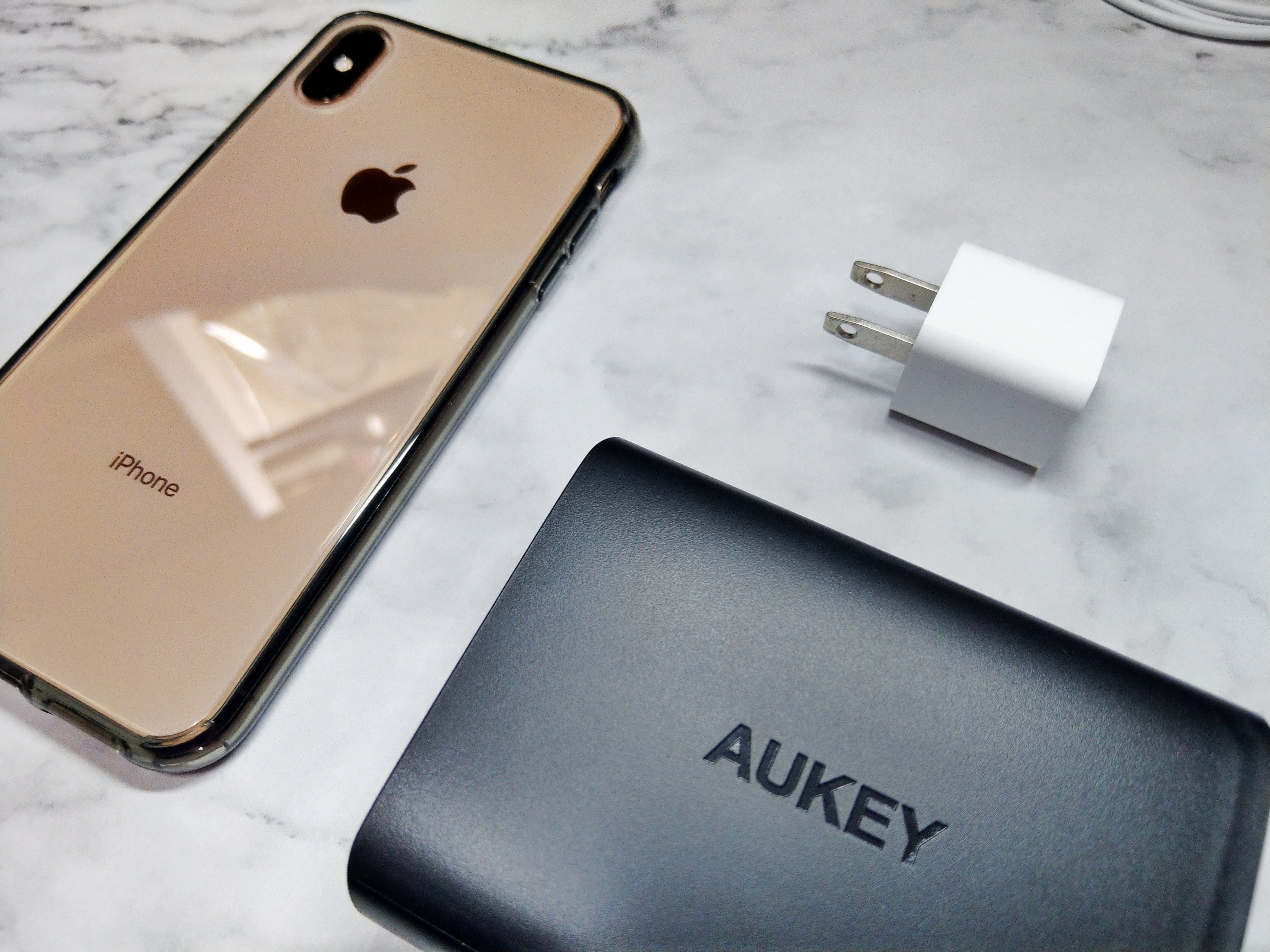 具備多種快充協議、最高74.5瓦輸出、iPhone 快充實測 – Aukey PD3.0+QC3.0 3孔快速充電器(PA-Y13)