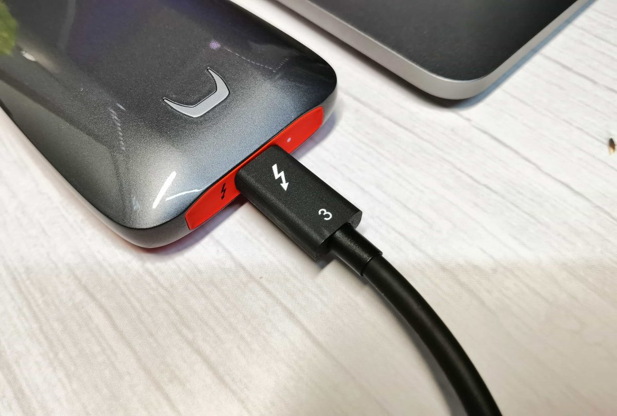 ThunderBolt 3是什麼？ - Samsung X5 ThunderBolt 3硬碟開箱，為專業而生的快 - Samsung X5 ThunderBolt 3, Samsung X5 ThunderBolt 3開箱, ThunderBolt 3 傳輸, ThunderBolt 3 好用嗎, ThunderBolt 3 推薦, ThunderBolt 3 硬碟, ThunderBolt 3 硬碟 ptt, ThunderBolt 3 硬碟 推薦, ThunderBolt 3 硬碟 購買, ThunderBolt 3 硬碟 開箱, ThunderBolt 3 硬碟推薦, ThunderBolt 3 硬碟購買, ThunderBolt 3 硬碟開箱, ThunderBolt 3 線材, ThunderBolt 3 讀寫, ThunderBolt 3傳輸, ThunderBolt 3推薦, ThunderBolt 3硬碟 ptt, ThunderBolt 3硬碟 推薦, ThunderBolt 3硬碟 購買, ThunderBolt 3硬碟 開箱, ThunderBolt 3硬碟ptt, ThunderBolt 3硬碟推薦, ThunderBolt 3硬碟購買, ThunderBolt 3硬碟開箱, ThunderBolt 3線材, ThunderBolt 3讀寫, ThunderBolt 3開箱 - 科技生活 - teXch