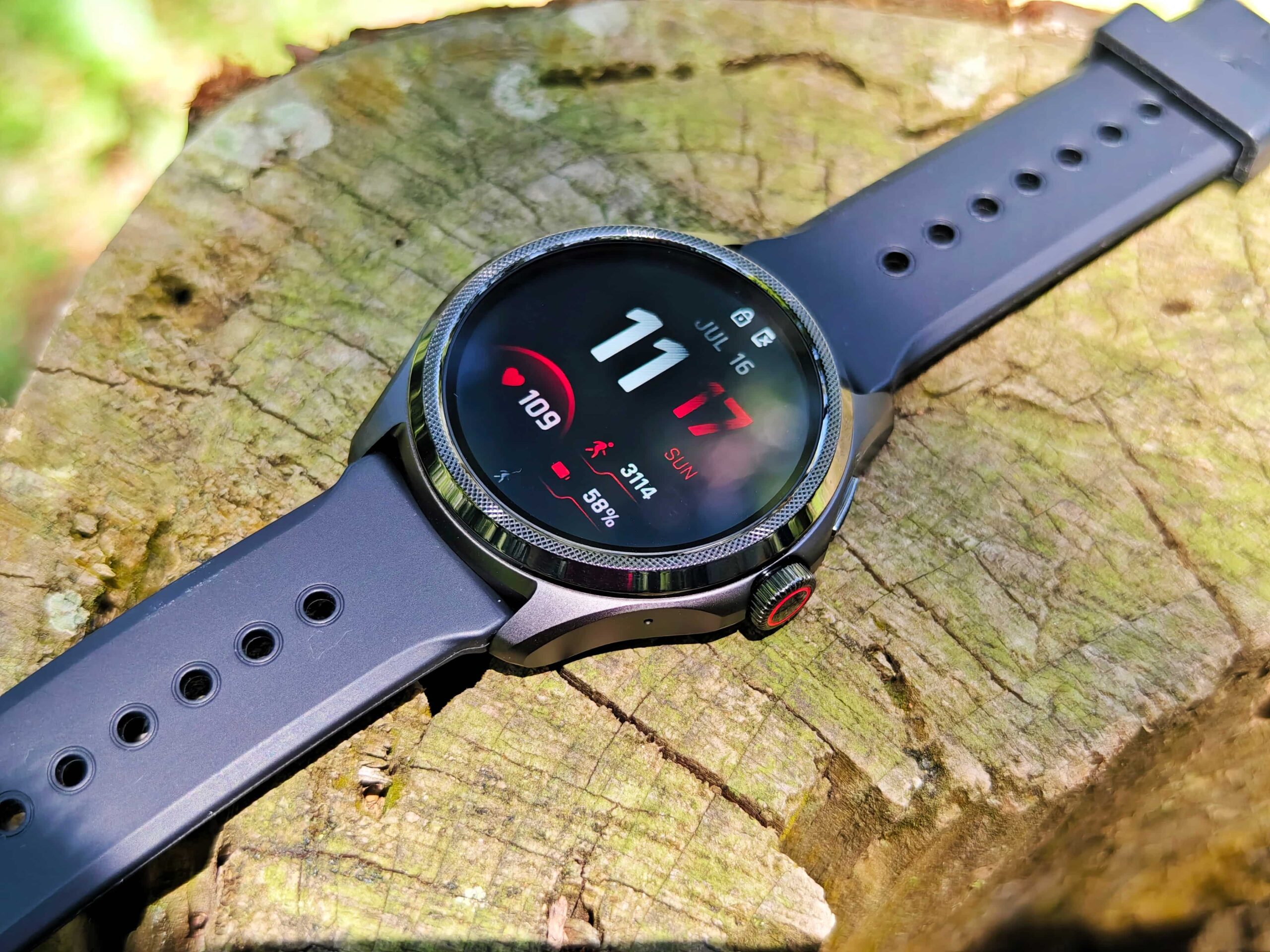 Mobvoi TicWatch Pro 5 GPS軍規智慧手錶開箱與使用心得 – Google 全套生態系，24小時健康生活管家