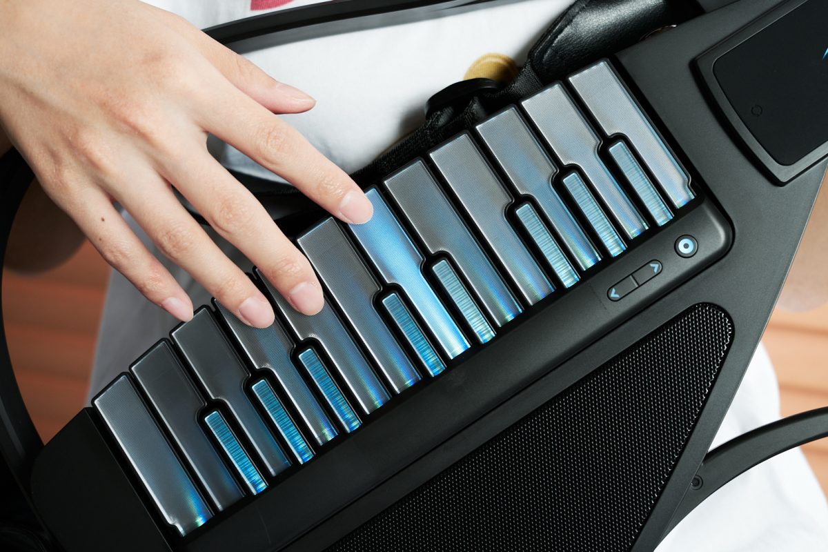 Cyber, enya, 智慧吉他, 樂器 - 科技生活 - teXch Enya Cyber-G 智慧無弦吉他 - 全能多樂器伴奏不求人,模組化設計多合一樂器 - Cyber, enya, 智慧吉他, 樂器 - 科技生活 - teXch