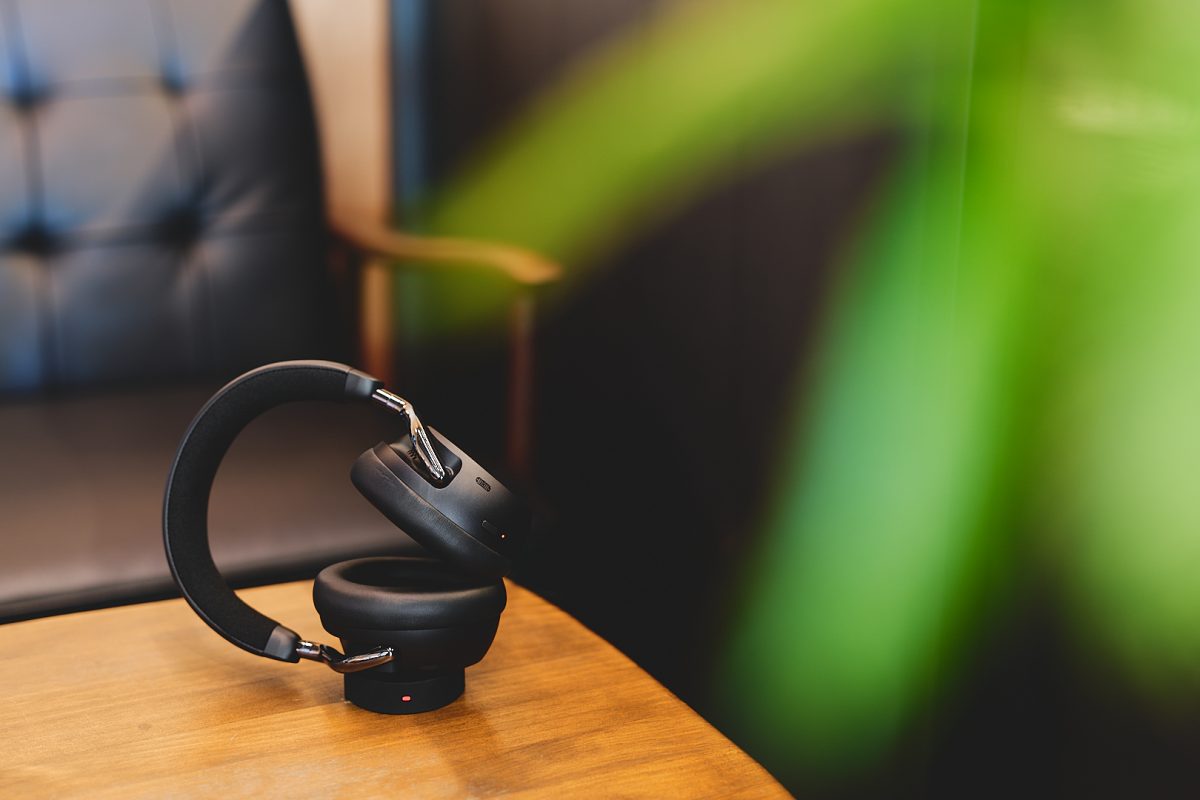 JLab Epic Lux Lab Edition降噪耳罩式耳機開箱實測 - 做工精緻、深度降噪、極致音質 - JLab, JLab Epic Lux Lab Edition, JLab耳機, JLab耳機評價, JLab評價 - 科技生活 - teXch