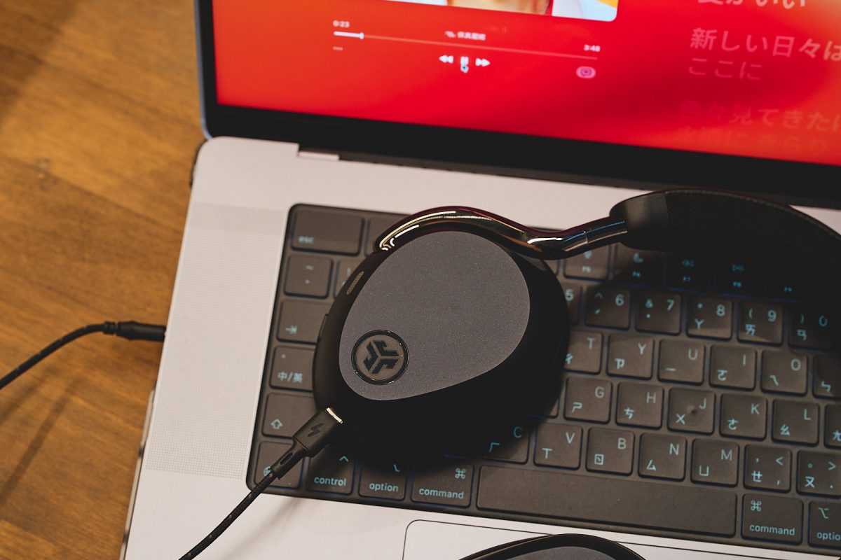 JLab Epic Lux Lab Edition降噪耳罩式耳機開箱實測 - 做工精緻、深度降噪、極致音質 - JLab, JLab Epic Lux Lab Edition, JLab耳機, JLab耳機評價, JLab評價 - 科技生活 - teXch