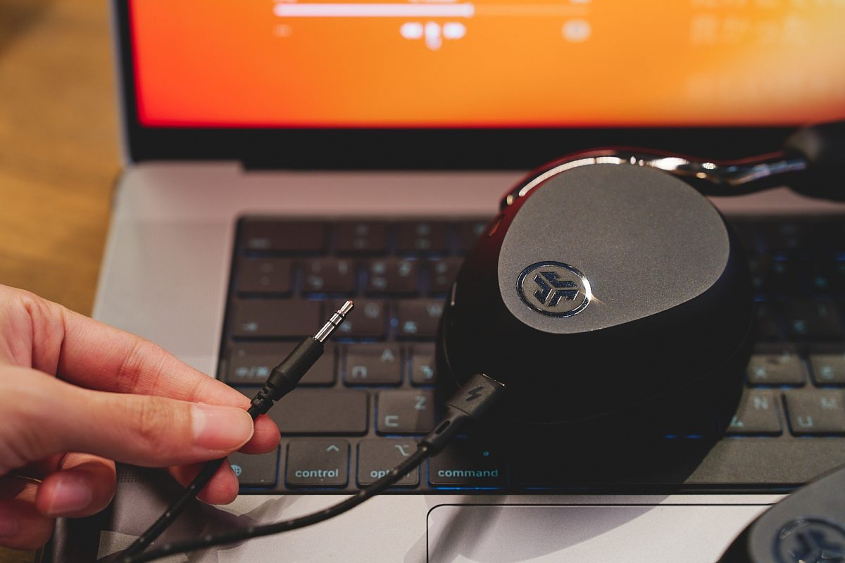 JLab Epic Lux Lab Edition降噪耳罩式耳機開箱實測 - 做工精緻、深度降噪、極致音質 - JLab, JLab Epic Lux Lab Edition, JLab耳機, JLab耳機評價, JLab評價 - 科技生活 - teXch