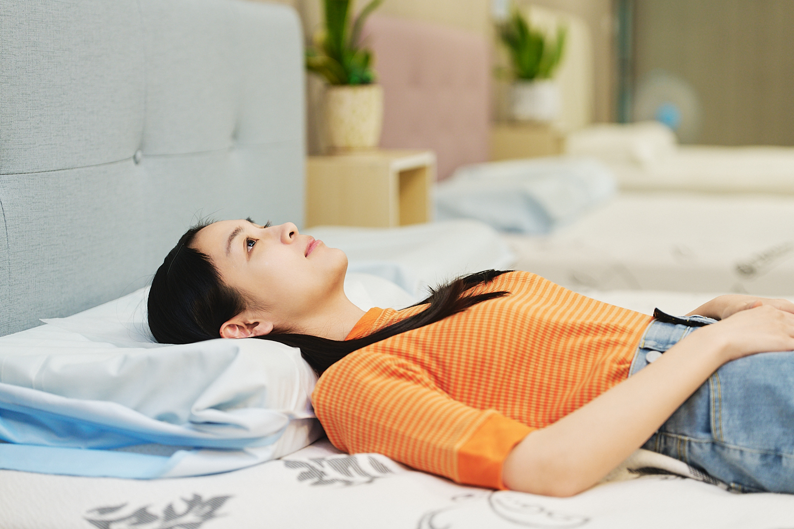 台中床墊八鐘頭睡眠名床-台中大里門市｜床墊現場製作，試躺心得分享