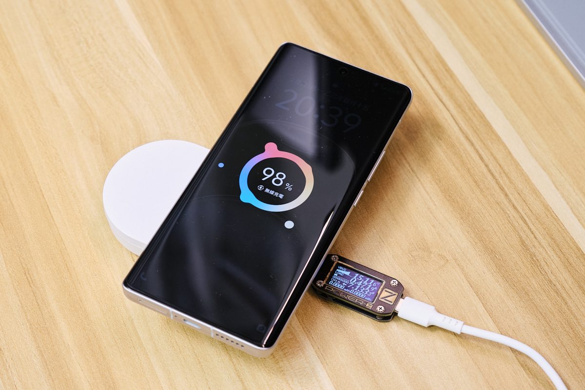 Hipporizz Zeno Qi2.2 25W 三合一無線充電器開箱與使用心得分享 - Hipporizz, Hipporizz Zeno, Hipporizz Zeno優惠, Hipporizz Zeno評價, 無線充電器 - 科技生活 - teXch